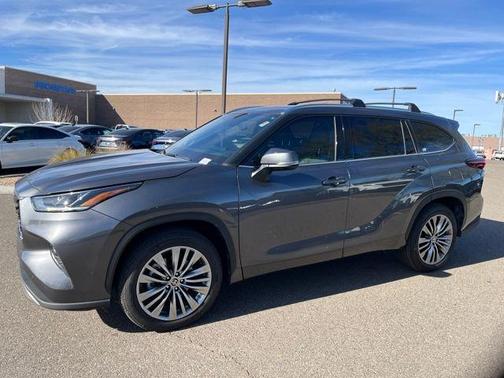 2021 Toyota Highlander Platinum