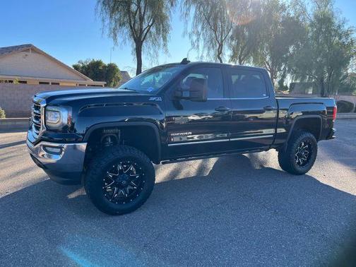 2017 GMC Sierra 1500 SLT