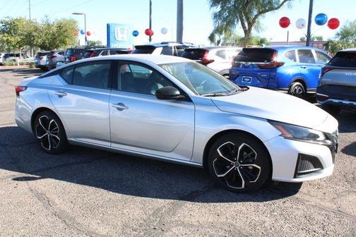 2023 Nissan Altima 2.5 SR