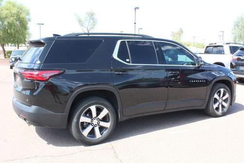 2022 Chevrolet Traverse LT Leather