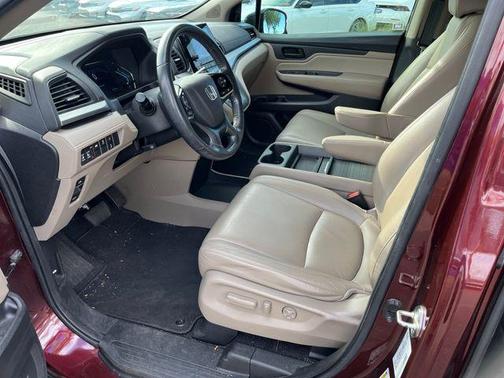 Deep Scarlet Pearl 2020 Honda Odyssey EX-L