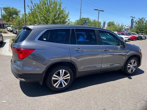 Modern Steel Metallic 2018 Honda Pilot EX-L