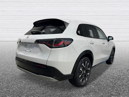 Platinum White Pearl 2027 Honda HR-V EX-L