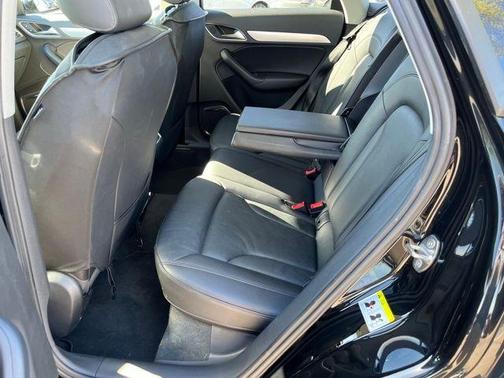 2015 Audi Q3 2.0T Prestige