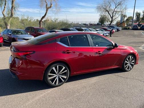 2020 Nissan Altima 2.5 SR