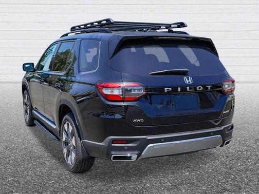 Crystal Black Pearl 2026 Honda Pilot Elite