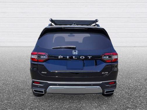 Crystal Black Pearl 2026 Honda Pilot Elite