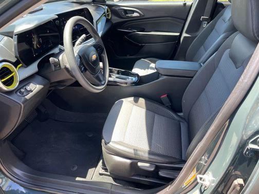 Green 2025 Chevrolet Trax LT