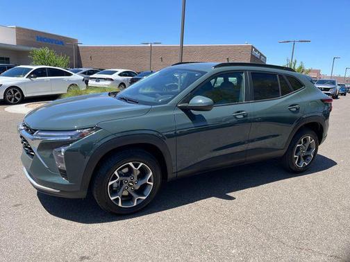 Green 2025 Chevrolet Trax LT