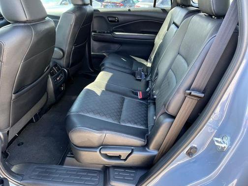 Sonic Gray Pearl 2023 Honda Passport Elite