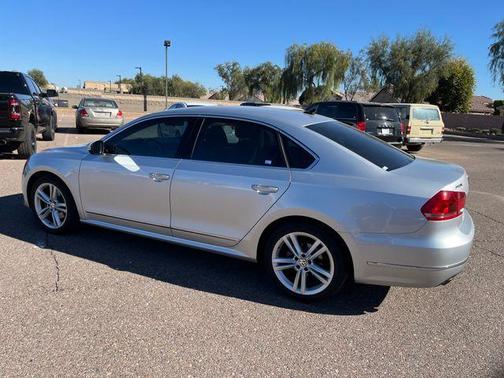 2015 Volkswagen Passat 1.8T Auto SE