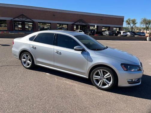 2015 Volkswagen Passat 1.8T Auto SE