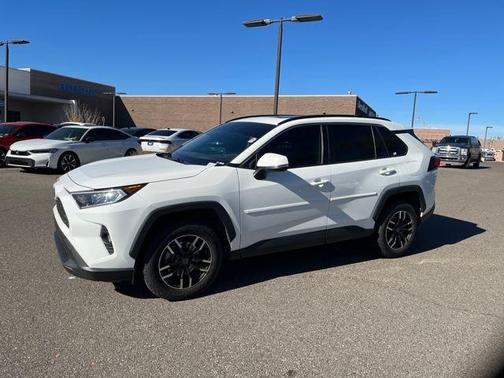Super White 2019 Toyota RAV4 XLE SUV