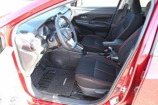 2021 Nissan Versa 1.6 SR