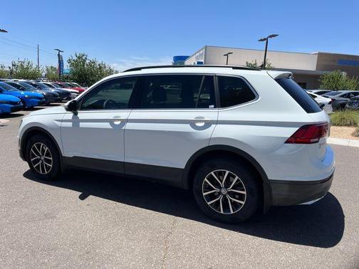 Pure White 2019 Volkswagen Tiguan 2.0T SE
