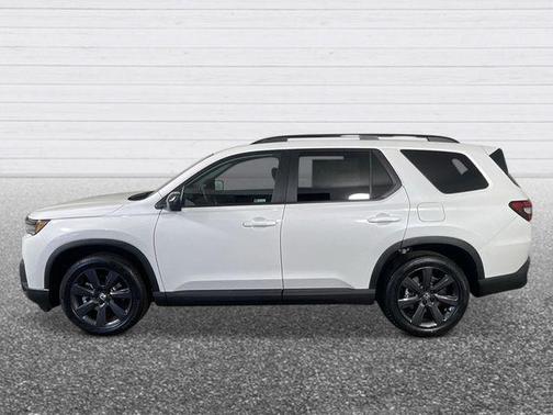 Platinum White Pearl 2026 Honda Pilot Sport