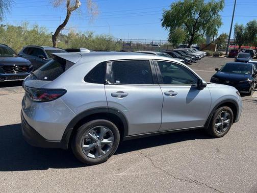 Solar Silver Metallic 2026 Honda HR-V LX