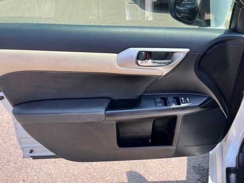 2017 Lexus CT 200h Base