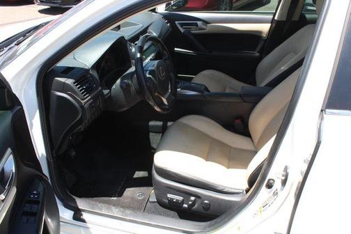 2017 Lexus CT 200h Base