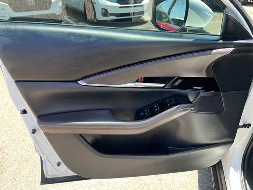 Snowflake White Pearl 2022 Mazda CX-30 Premium Package