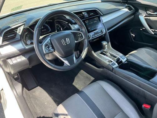2017 Honda Civic Touring