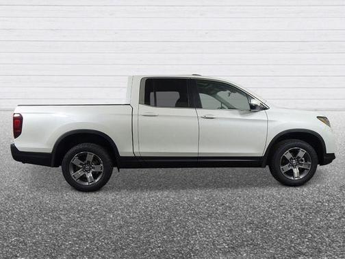 Platinum White Pearl 2026 Honda Ridgeline RTL