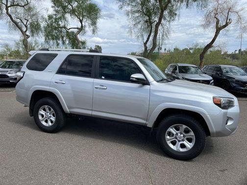 Classic Silver Metallic 2022 Toyota 4Runner SR5 Premium
