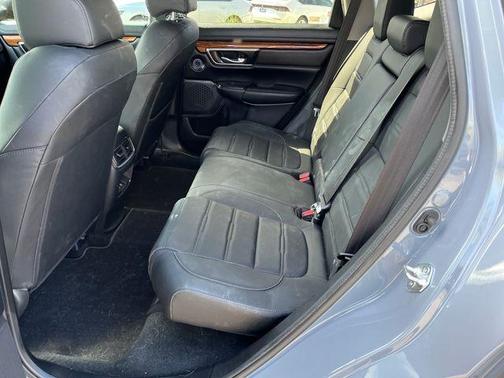 Sonic Gray Pearl 2022 Honda CR-V Touring