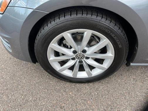 2017 Volkswagen Golf SportWagen TSI SE