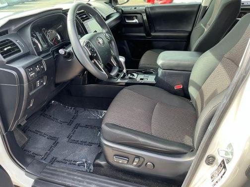 2022 Toyota 4Runner TRD Off Road