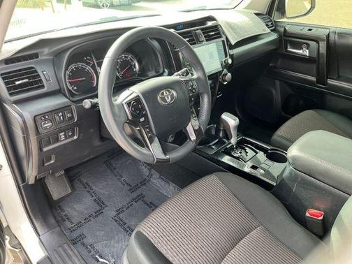 2022 Toyota 4Runner TRD Off Road