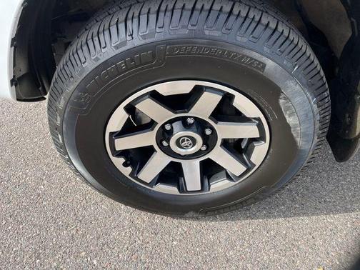 2022 Toyota 4Runner TRD Off Road