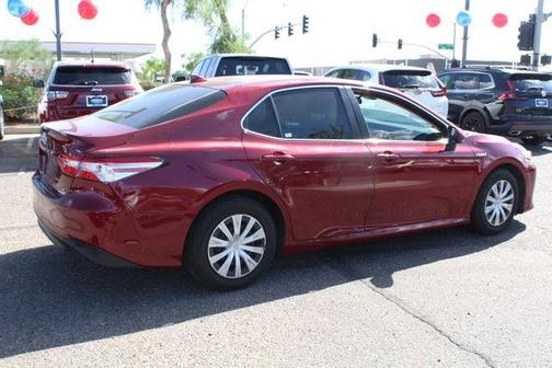2019 Toyota Camry Hybrid LE