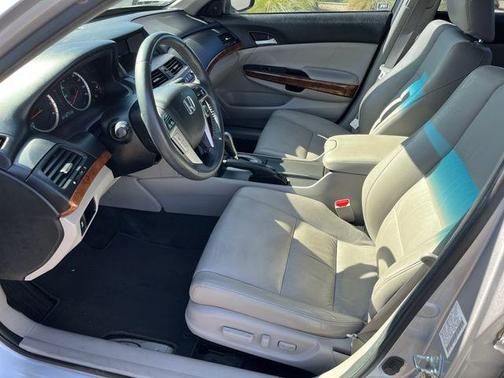 Alabaster Silver Metallic 2012 Honda Accord EX-L