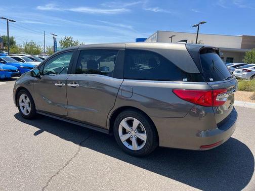 Modern Steel Metallic 2018 Honda Odyssey EX-L