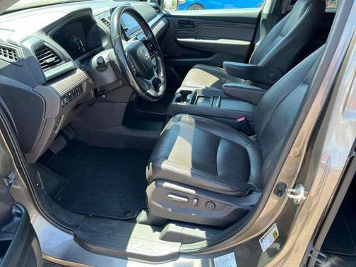 Modern Steel Metallic 2018 Honda Odyssey EX-L