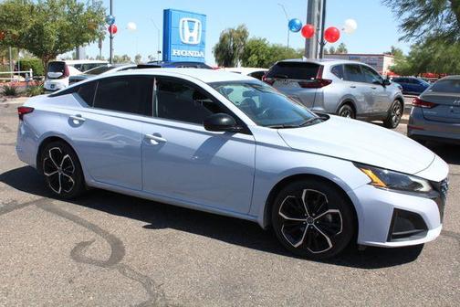 2023 Nissan Altima 2.5 SR