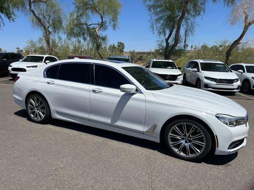 Alpine White 2016 BMW 740 i