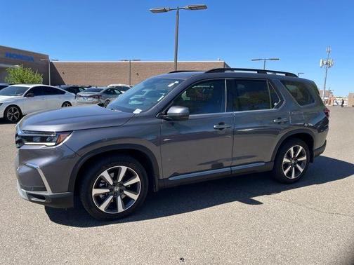 Modern Steel Metallic 2024 Honda Pilot Touring