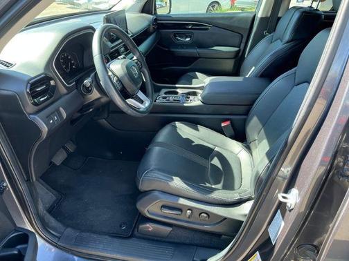 Modern Steel Metallic 2024 Honda Pilot Touring