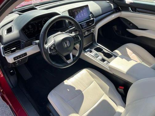 2022 Honda Accord Touring 2.0T