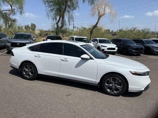 Platinum White Pearl 2023 Honda Accord EX