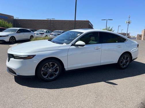 Platinum White Pearl 2023 Honda Accord EX
