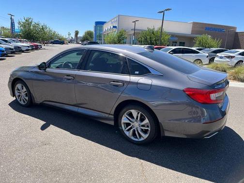 Modern Steel Metallic 2018 Honda Accord LX