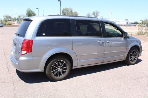 2016 Dodge Grand Caravan R/T
