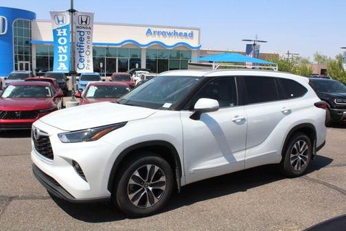 2023 Toyota Highlander Hybrid XLE
