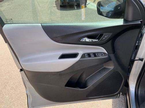 Sterling Gray Metallic 2023 Chevrolet Equinox LS