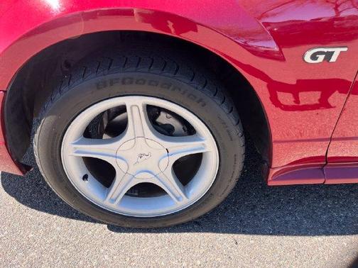 Redfire Clearcoat Metallic 2003 Ford Mustang GT