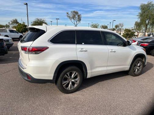 2015 Toyota Highlander LE