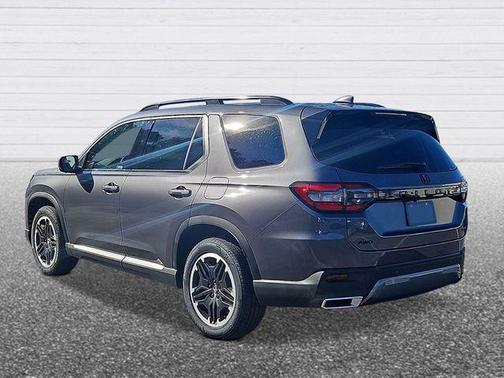 Modern Steel Metallic 2026 Honda Pilot Touring S
